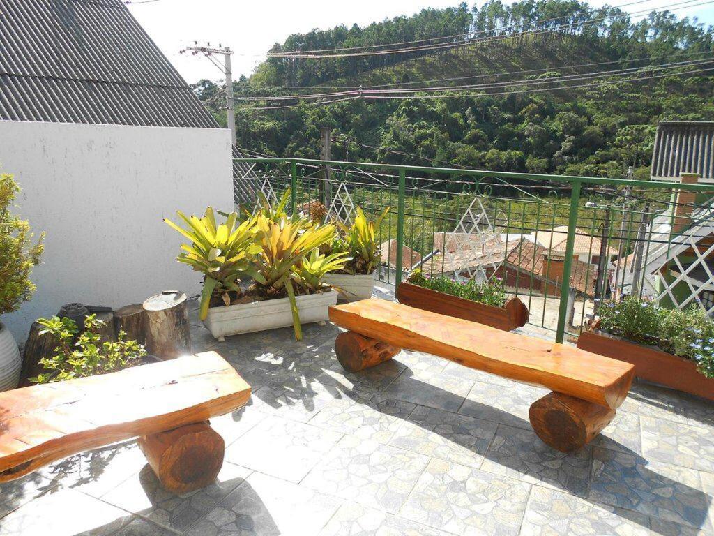 Pousada Monte Suico Campos do Jordao Exterior photo